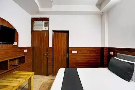 Hotelli Royal Grand Stay In