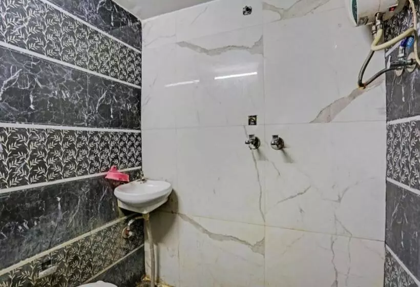 Hotelli Royal Grand Stay In