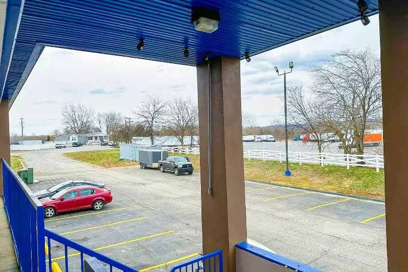 Motel 6 Madisonville, Ky  Morton’s Gap