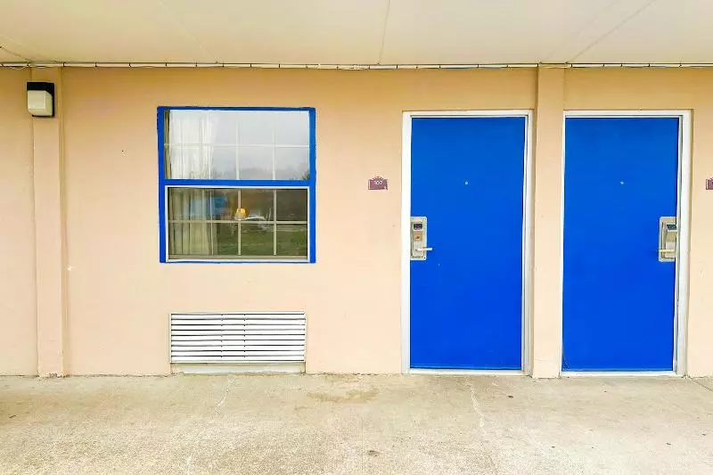 Motel 6 Madisonville, Ky  Morton’s Gap