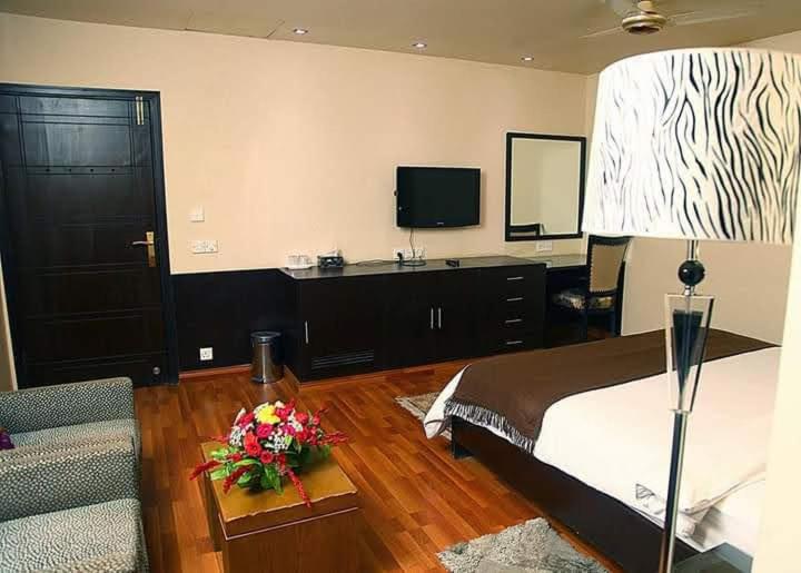 پانسیون Hira Guest House