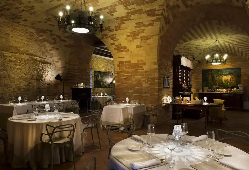 酒店 Castello Chiola