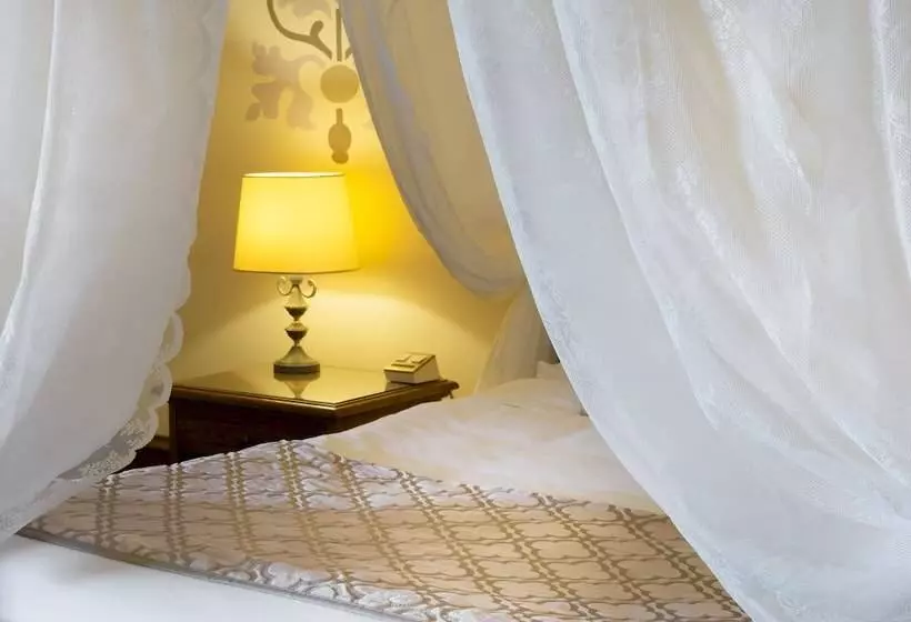 酒店 Castello Chiola