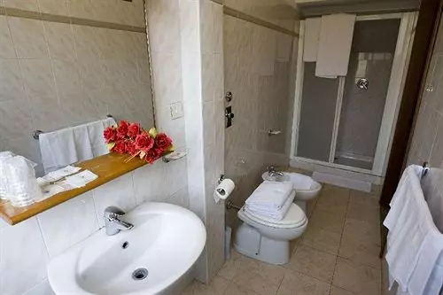 Hotel Catalani E Madrid