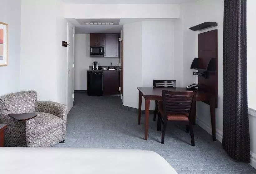 Club Quarters Hotel Downtown, Houston