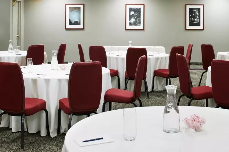 Club Quarters Hotel Downtown, Houston