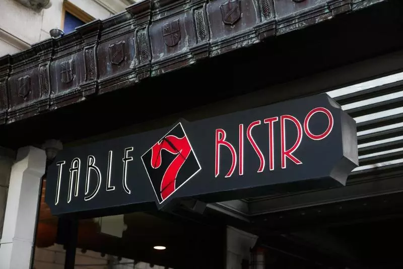 Club Quarters Hotel Downtown, Houston