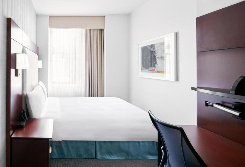 Club Quarters Hotel Wacker At Michigan, Chicago