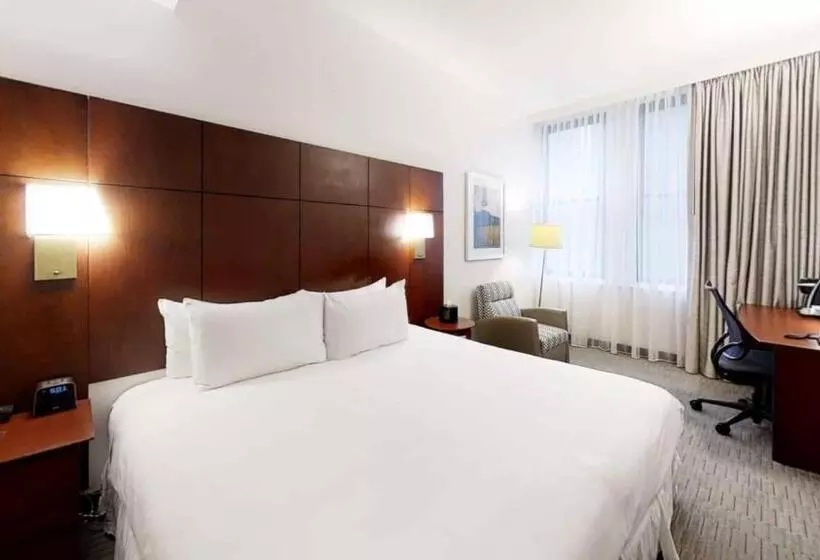 Club Quarters Hotel Wacker At Michigan, Chicago