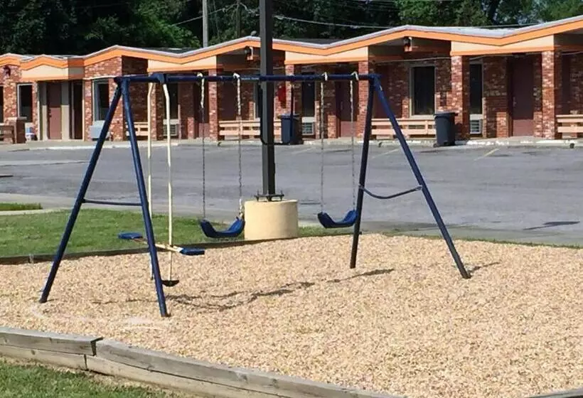 호텔 Hickory House Inn