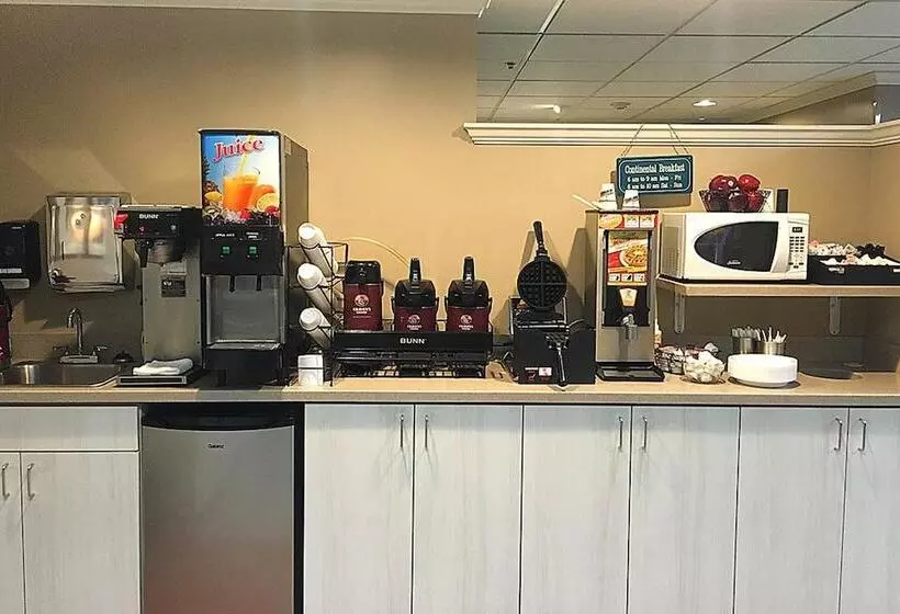 هتل Hilltop Inn By Riversage