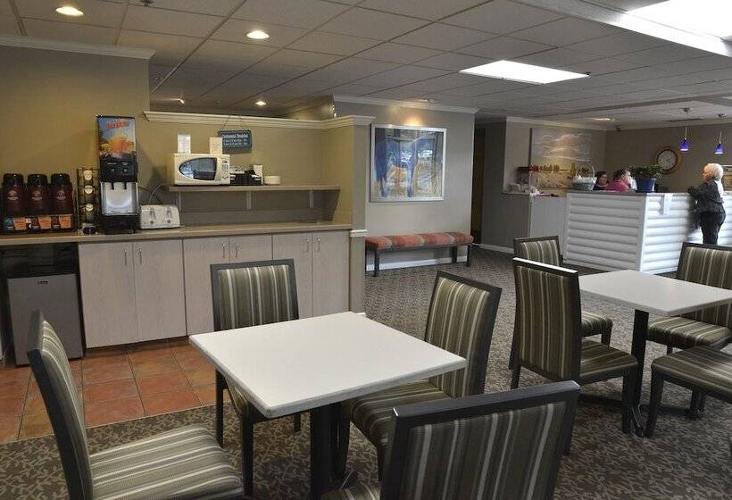 فندق Hilltop Inn By Riversage