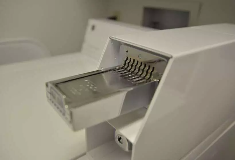 هتل Hilltop Inn By Riversage