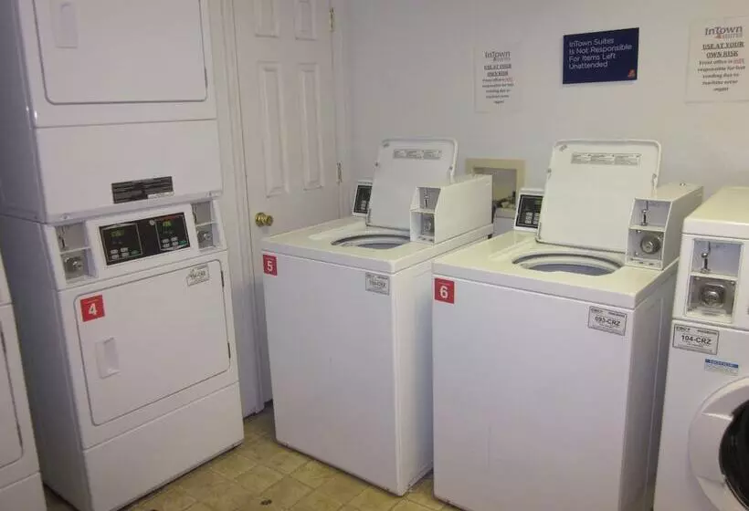Отель Intown Suites Extended Stay Greenville Nc