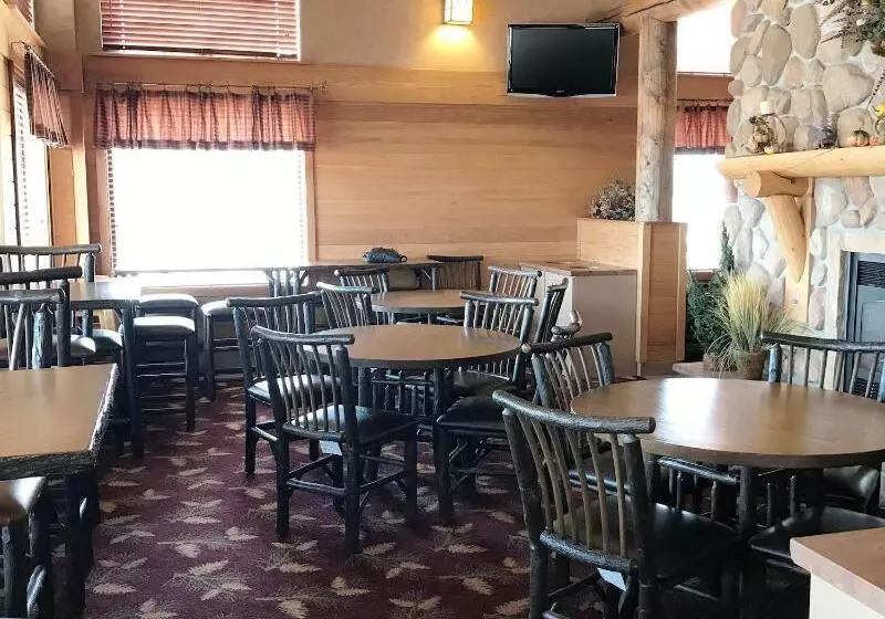 هتل Kelly Inn And Suites Mitchell