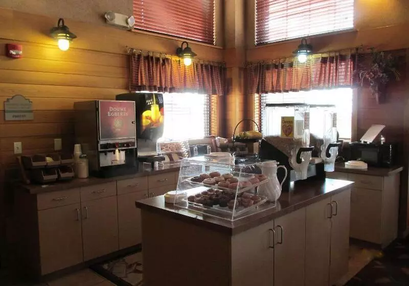 هتل Kelly Inn And Suites Mitchell