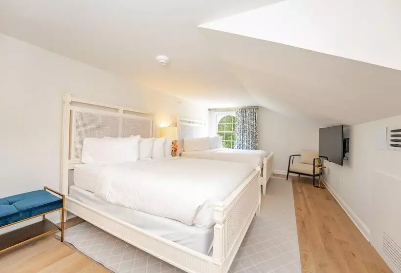 בית מלון כפרי Kent Island Resort