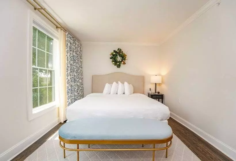 בית מלון כפרי Kent Island Resort