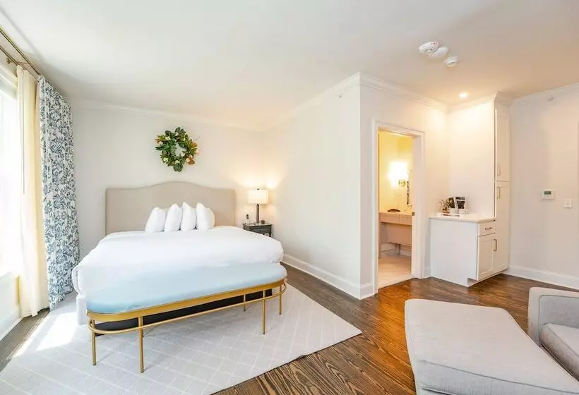 בית מלון כפרי Kent Island Resort