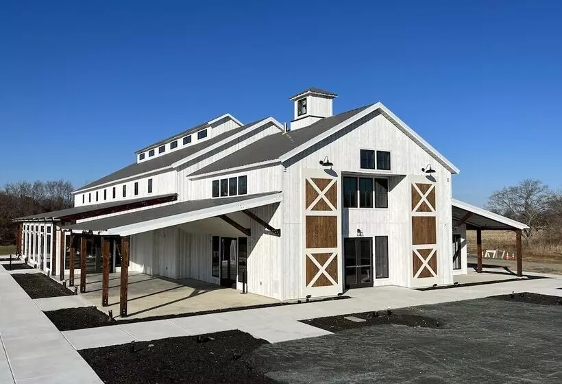 בית מלון כפרי Kent Island Resort