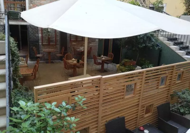 هتل Locanda La Corte