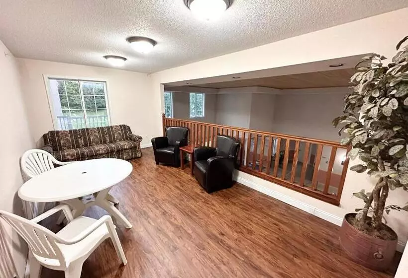 هتل Mainstay Suites Madison Airport