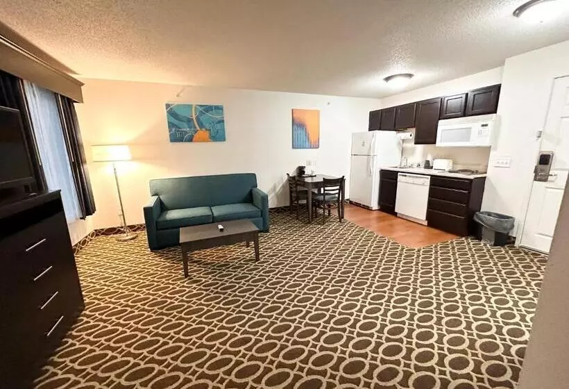 هتل Mainstay Suites Madison Airport