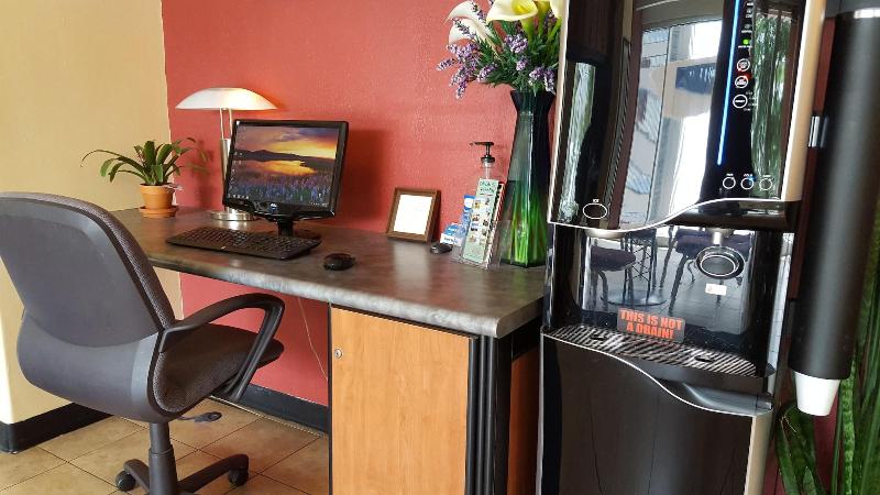 هتل Metropolitan Inn Downtown Salt Lake City