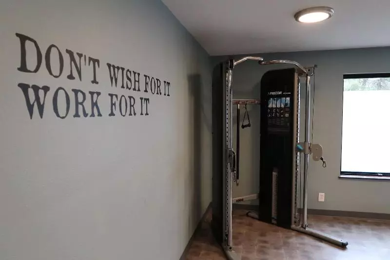 هتل Oxford Suites Portland  Jantzen Beach