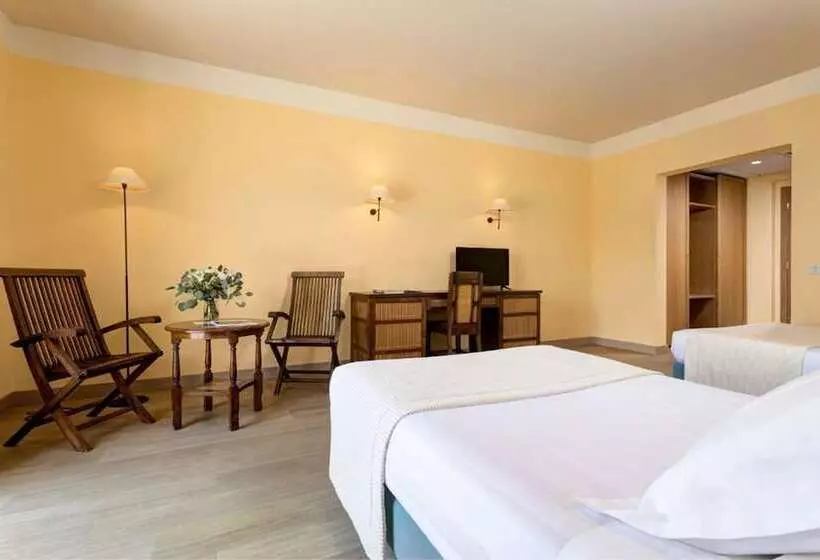 Отель Punta San Martino