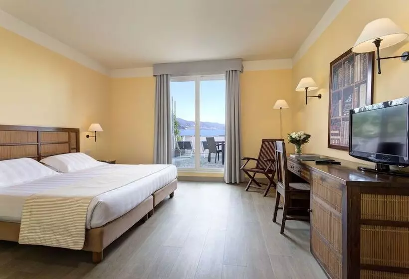 Отель Punta San Martino