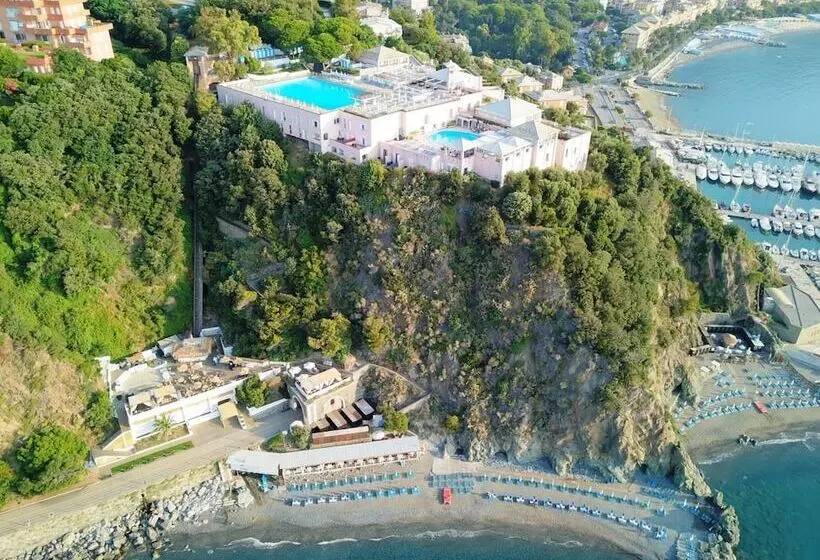 Отель Punta San Martino