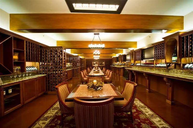 Отель South Coast Winery Resort & Spa