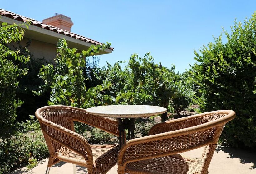 בית מלון כפרי South Coast Winery Resort & Spa