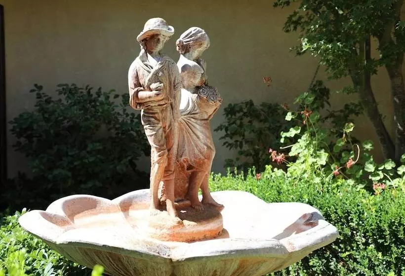 Отель South Coast Winery Resort & Spa