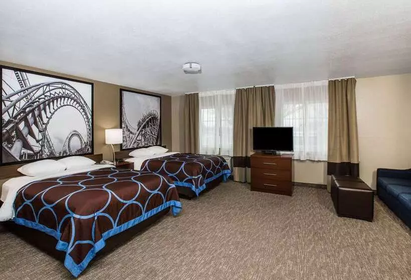 هتل Super 8 By Wyndham Altoona