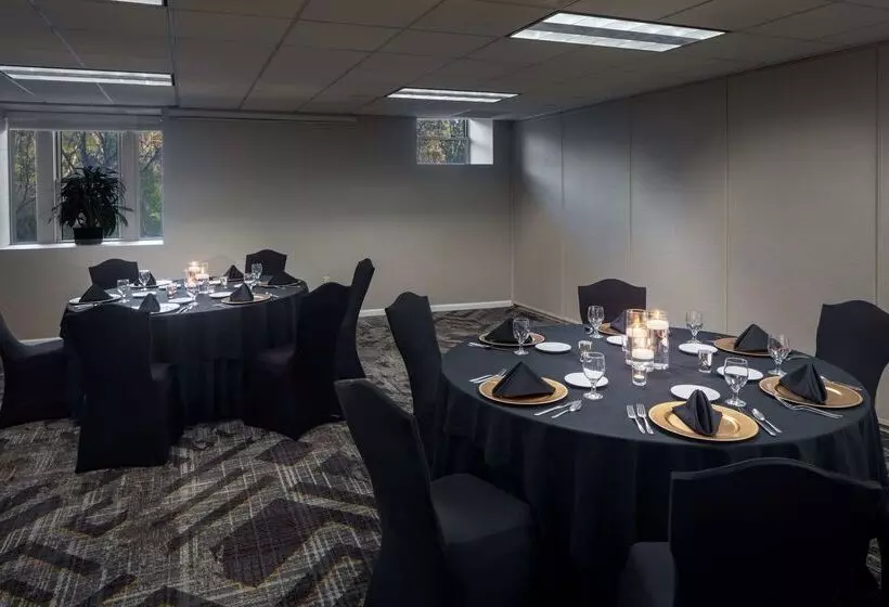 The Elms Hotel & Spa, A Destination By Hyatt