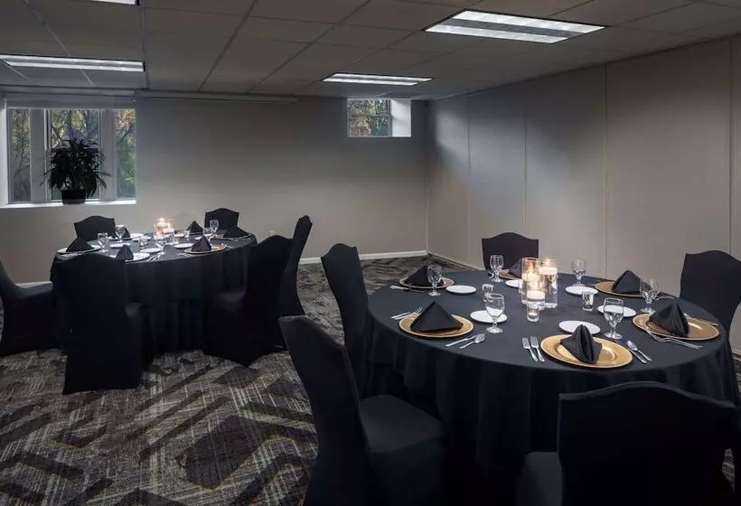 The Elms Hotel & Spa, A Destination By Hyatt