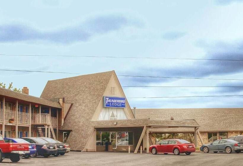 Hotelli Thunderbird Lodge