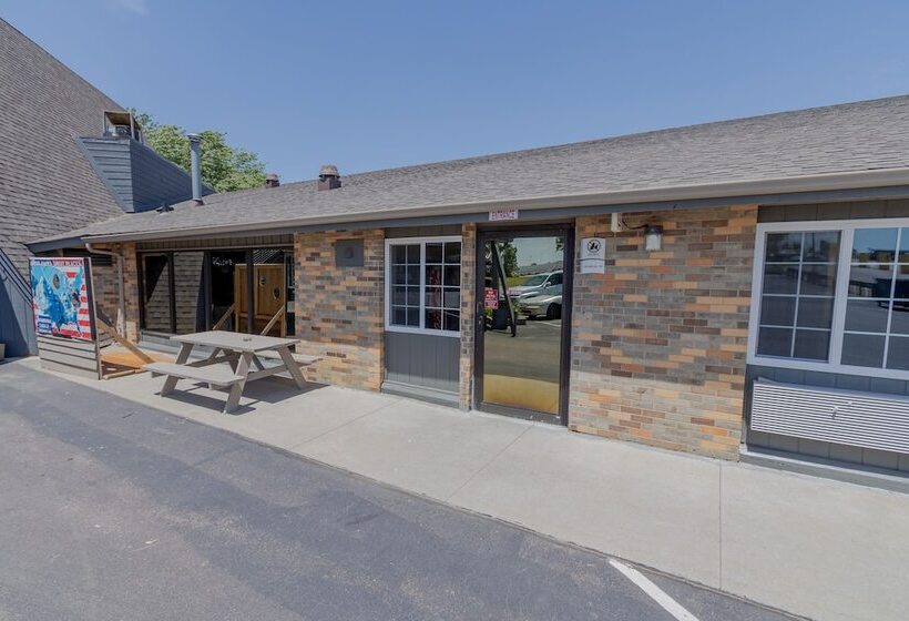 Hotelli Thunderbird Lodge