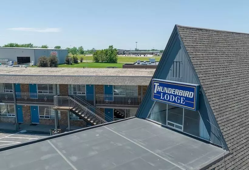 هتل Thunderbird Lodge