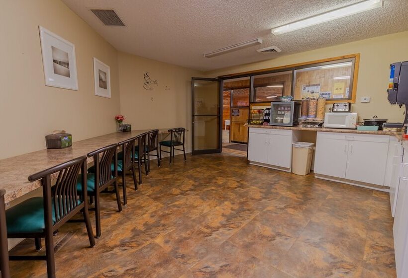 Hotelli Thunderbird Lodge