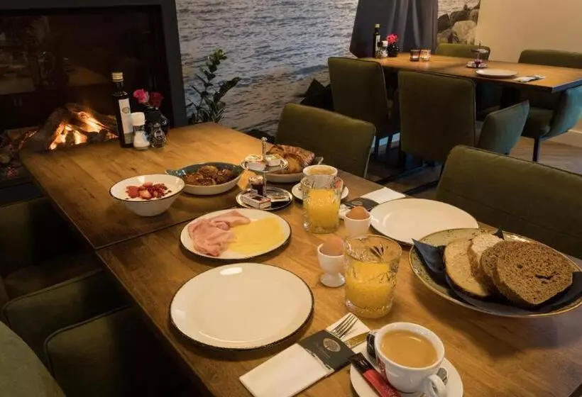B&b   Brasserie De Lindeboom