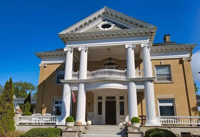 Aamiaismajoitus (B&B) Cartier Mansion