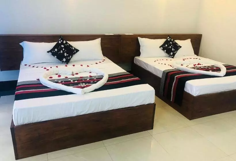 Boo Kirinda Holiday Resort