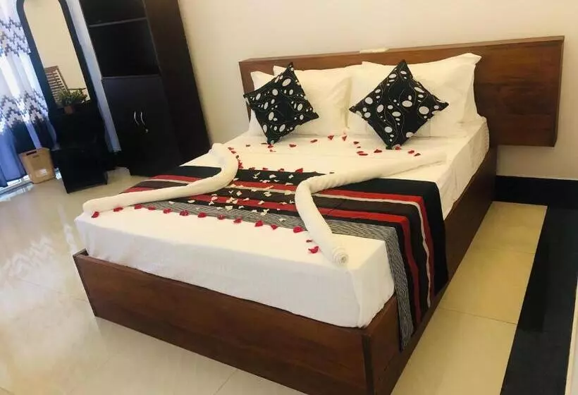 Boo Kirinda Holiday Resort