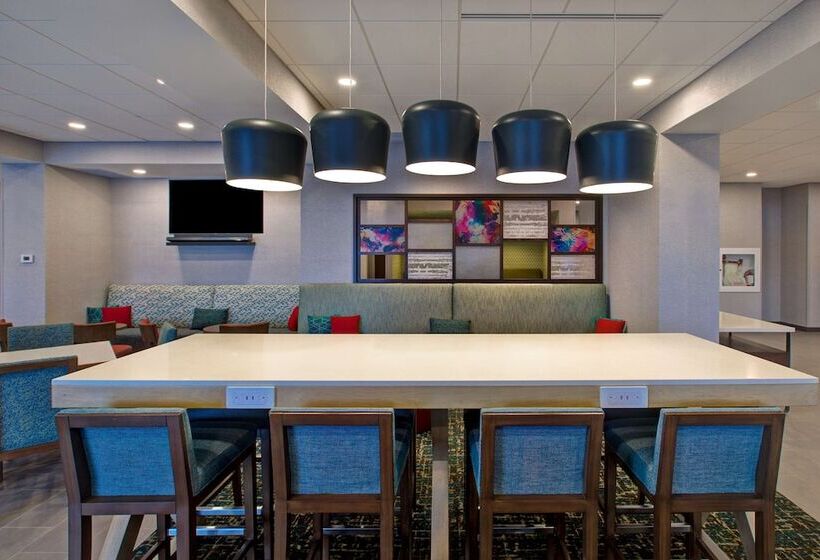 호텔 Hampton Inn By Hilton Brockville