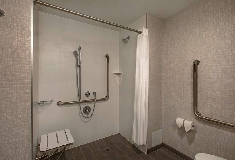 호텔 Hampton Inn By Hilton Brockville