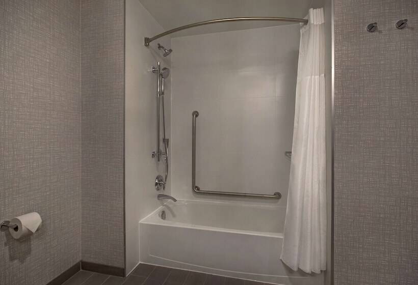 호텔 Hampton Inn By Hilton Brockville