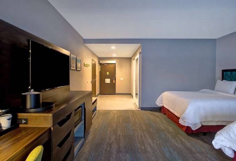 호텔 Hampton Inn By Hilton Brockville